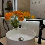 Visconti By Rhospitality It